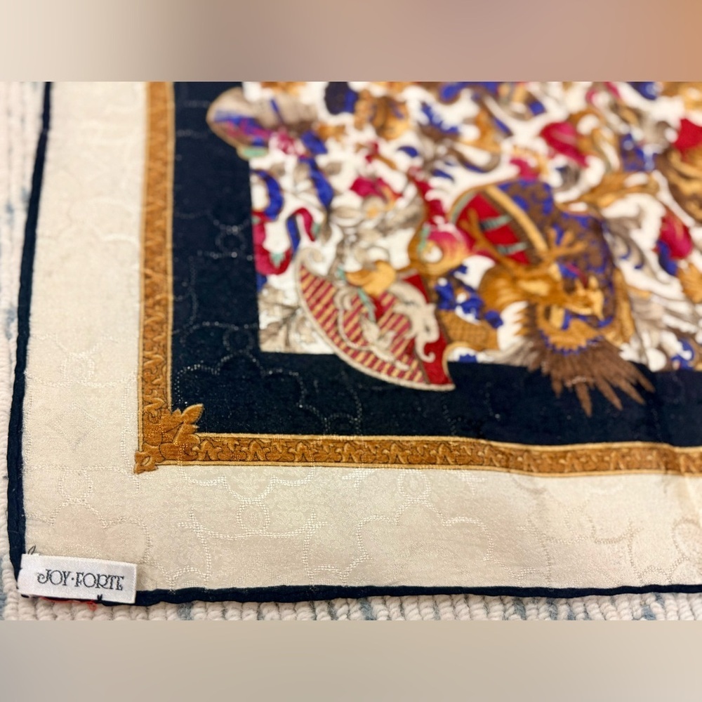 JOY FORTE Vintage 80’s 100% Silk Heraldic Crest Lion Coat Arms Multicolor Scarf - Picture 12 of 14